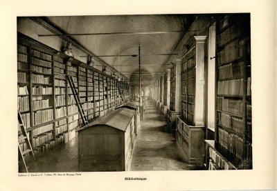 Bibliothèque en 1930 - red